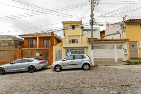 Casa para alugar com 250m², 3 quartos e 1 vagaFachada