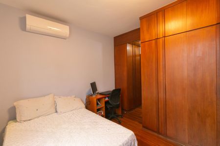 Apartamento à venda com 122m², 4 quartos e 2 vagas