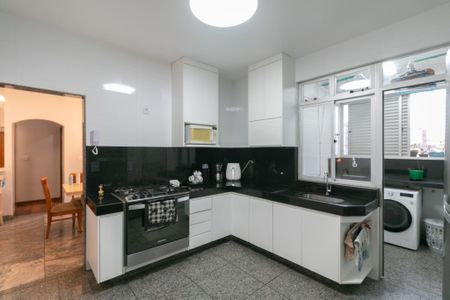 Apartamento à venda com 122m², 4 quartos e 2 vagas
