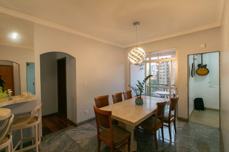 Apartamento à venda com 122m², 4 quartos e 2 vagas