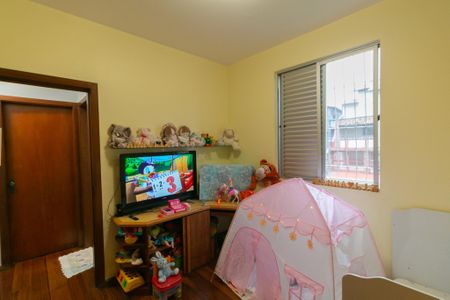 Apartamento à venda com 122m², 4 quartos e 2 vagas