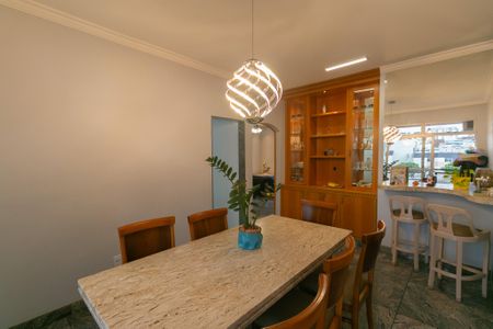 Apartamento à venda com 122m², 4 quartos e 2 vagas