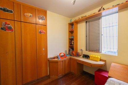 Apartamento à venda com 122m², 4 quartos e 2 vagas