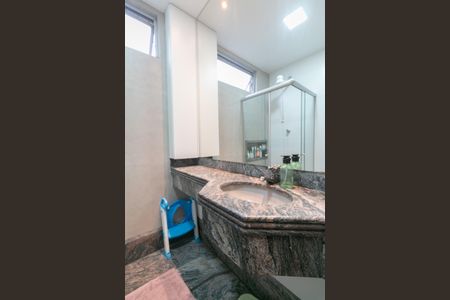 Apartamento à venda com 122m², 4 quartos e 2 vagas