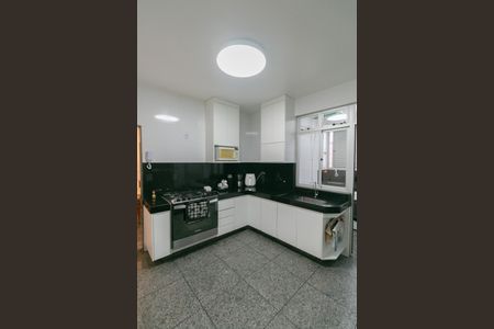 Apartamento à venda com 122m², 4 quartos e 2 vagas