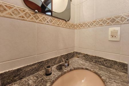 Apartamento à venda com 77m², 2 quartos e 1 vaga Apartamento à venda com 77m², 2 quartos e 1 vagaBanheiro