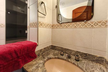 Apartamento à venda com 77m², 2 quartos e 1 vaga Apartamento à venda com 77m², 2 quartos e 1 vagaBanheiro