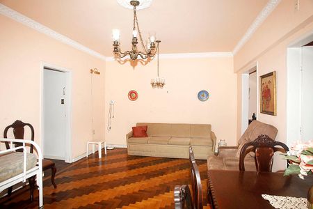 Apartamento à venda com 115m², 3 quartos e sem vagaSala