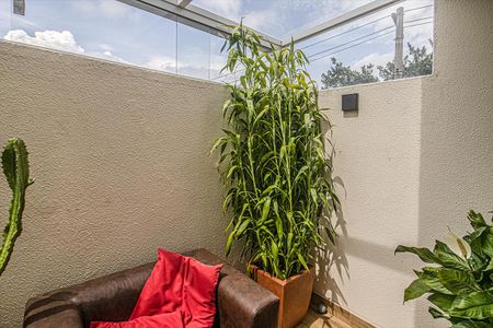 Casa de condomínio à venda com 110m², 2 quartos e 2 vagassacada na cozinha_1