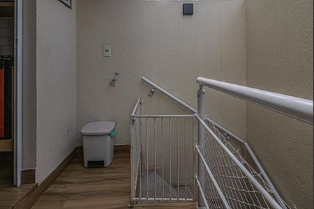 Casa de condomínio à venda com 110m², 2 quartos e 2 vagasacesso para a área de serviço, garagem e churrasqueira