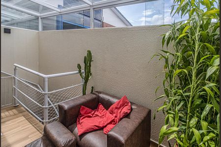 Casa de condomínio à venda com 110m², 2 quartos e 2 vagassacada na cozinha_2