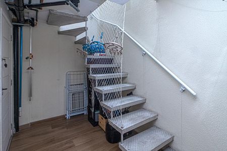 Casa de condomínio à venda com 110m², 2 quartos e 2 vagasárea de serviço e acesso ao piso superior_3