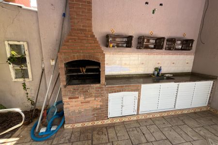 Casa à venda com 340m², 4 quartos e 4 vagasChurrasqueira