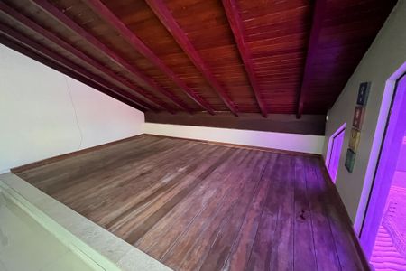 Casa à venda com 340m², 4 quartos e 4 vagasQuarto 2