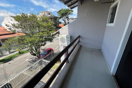 Casa à venda com 340m², 4 quartos e 4 vagasVaranda