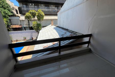 Casa à venda com 340m², 4 quartos e 4 vagasVaranda
