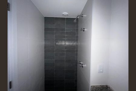 Apartamento à venda com 63m², 2 quartos e 1 vaga Apartamento à venda com 63m², 2 quartos e 1 vagaBanheiro Social