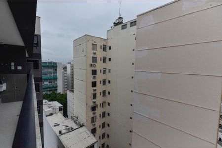 Apartamento à venda com 63m², 2 quartos e 1 vaga Apartamento à venda com 63m², 2 quartos e 1 vagaSala