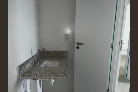 Apartamento à venda com 63m², 2 quartos e 1 vaga Apartamento à venda com 63m², 2 quartos e 1 vagaBanheiro da Suíte