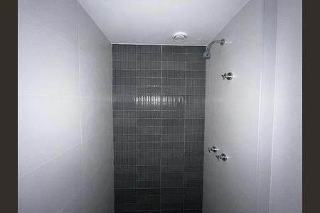 Apartamento à venda com 63m², 2 quartos e 1 vaga Apartamento à venda com 63m², 2 quartos e 1 vagaBanheiro da Suíte