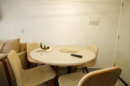 Apartamento para alugar com 55m², 2 quartos e 1 vagaSala