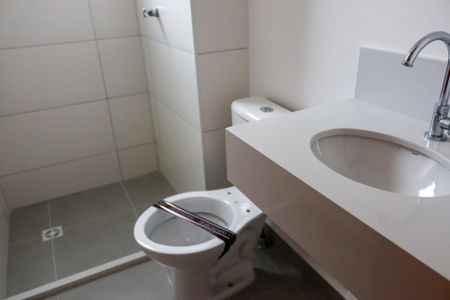 Apartamento para alugar com 37m², 2 quartos e 1 vaga Apartamento para alugar com 37m², 2 quartos e 1 vagaBanheiro