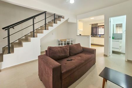 Sala de apartamento para alugar com 2 quartos, 70m² em Balneario Praia do Perequê, Guarujá