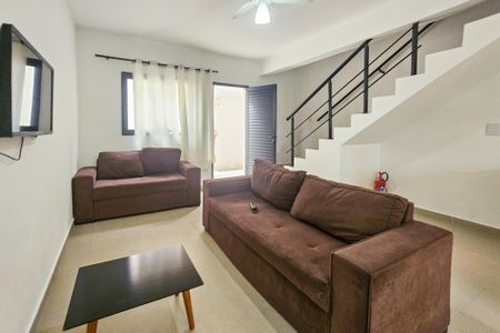 Sala de apartamento para alugar com 2 quartos, 70m² em Balneario Praia do Perequê, Guarujá