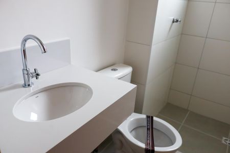 Apartamento para alugar com 37m², 2 quartos e 1 vaga Apartamento para alugar com 37m², 2 quartos e 1 vagaBanheiro