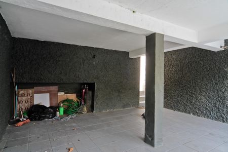 Casa à venda com 150m², 3 quartos e 2 vagas Casa à venda com 150m², 3 quartos e 2 vagasÁrea externa