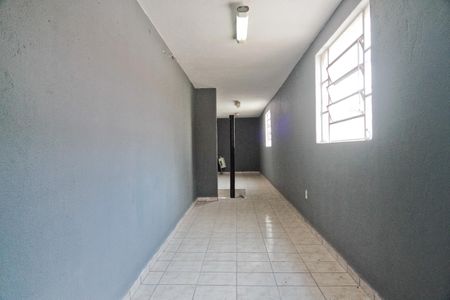 Casa à venda com 150m², 3 quartos e 2 vagas Casa à venda com 150m², 3 quartos e 2 vagasCorredor