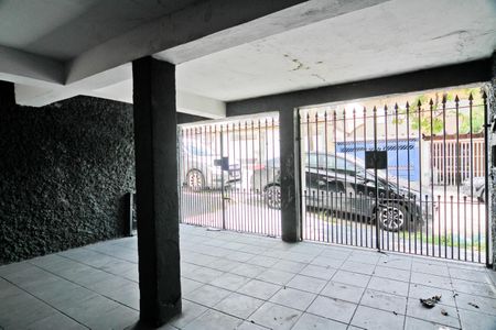 Casa à venda com 150m², 3 quartos e 2 vagas Casa à venda com 150m², 3 quartos e 2 vagasÁrea externa