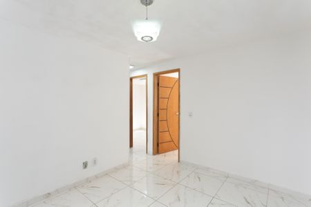Sala de apartamento para alugar com 2 quartos, 42m² em Conjunto Habitacional Santa Etelvina Ii, São Paulo
