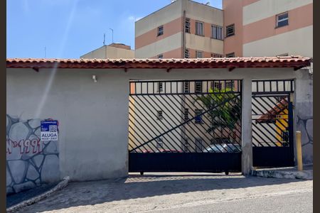 Apartamento para alugar com 42m², 2 quartos e 1 vaga Apartamento para alugar com 42m², 2 quartos e 1 vagaFachada