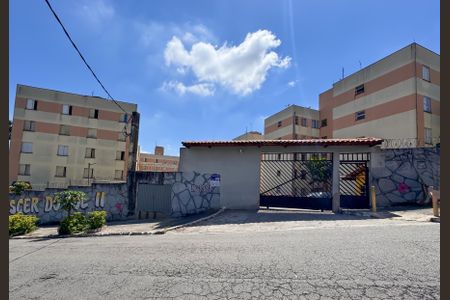 Apartamento para alugar com 42m², 2 quartos e 1 vaga Apartamento para alugar com 42m², 2 quartos e 1 vagaFachada