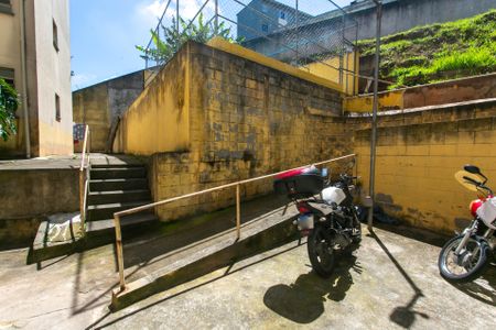 Apartamento para alugar com 42m², 2 quartos e 1 vaga Apartamento para alugar com 42m², 2 quartos e 1 vagaGaragem - Moto