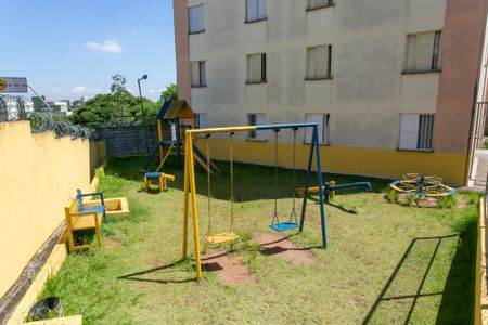 Apartamento para alugar com 42m², 2 quartos e 1 vaga Apartamento para alugar com 42m², 2 quartos e 1 vagaÁrea comum - Playground