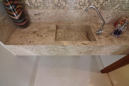 Apartamento à venda com 170m², 3 quartos e 2 vagasLavabo 