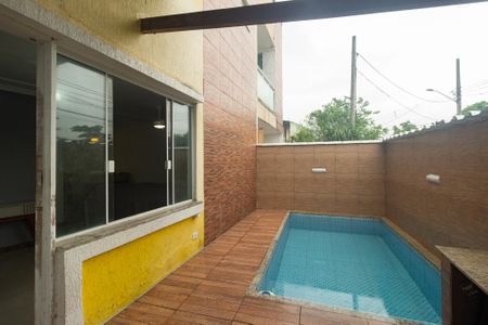 Casa para alugar com 104m², 2 quartos e 1 vaga Casa para alugar com 104m², 2 quartos e 1 vagaQuintal