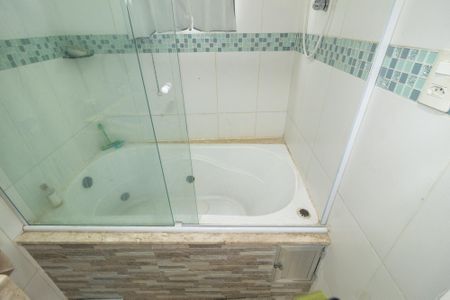 Casa para alugar com 104m², 2 quartos e 1 vaga Casa para alugar com 104m², 2 quartos e 1 vagaBanheiro da Suíte 1