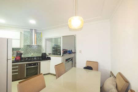 Casa para alugar com 104m², 2 quartos e 1 vaga Casa para alugar com 104m², 2 quartos e 1 vagaCozinha