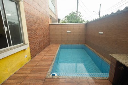 Casa para alugar com 104m², 2 quartos e 1 vaga Casa para alugar com 104m², 2 quartos e 1 vagaPiscina