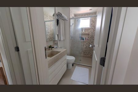 Apartamento à venda com 72m², 2 quartos e 1 vaga Apartamento à venda com 72m², 2 quartos e 1 vagaBanheiro