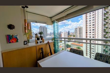 Apartamento à venda com 72m², 2 quartos e 1 vaga Apartamento à venda com 72m², 2 quartos e 1 vagaSala