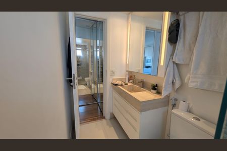 Apartamento à venda com 72m², 2 quartos e 1 vaga Apartamento à venda com 72m², 2 quartos e 1 vagaBanheiro