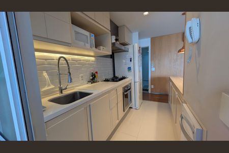 Apartamento à venda com 72m², 2 quartos e 1 vaga Apartamento à venda com 72m², 2 quartos e 1 vagaCozinha