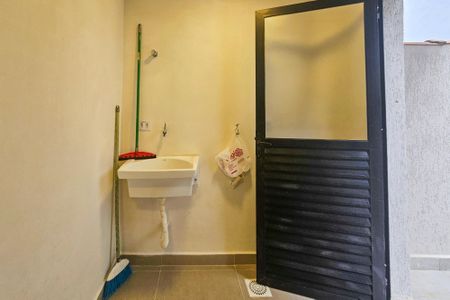 Casa para alugar com 70m², 2 quartos e 1 vaga Casa para alugar com 70m², 2 quartos e 1 vagaÁrea de serviço