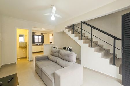 Sala de casa para alugar com 2 quartos, 70m² em Balneario Praia do Perequê, Guarujá