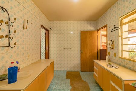 Casa à venda com 362m², 4 quartos e 6 vagas