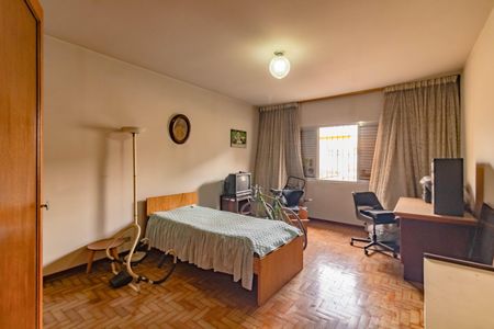 Casa à venda com 362m², 4 quartos e 6 vagas